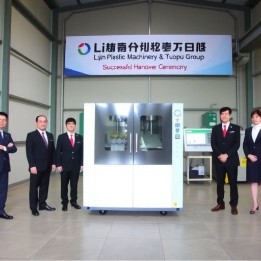 助力新能源汽车制造升级 力劲与拓普深化注塑协作(图1)